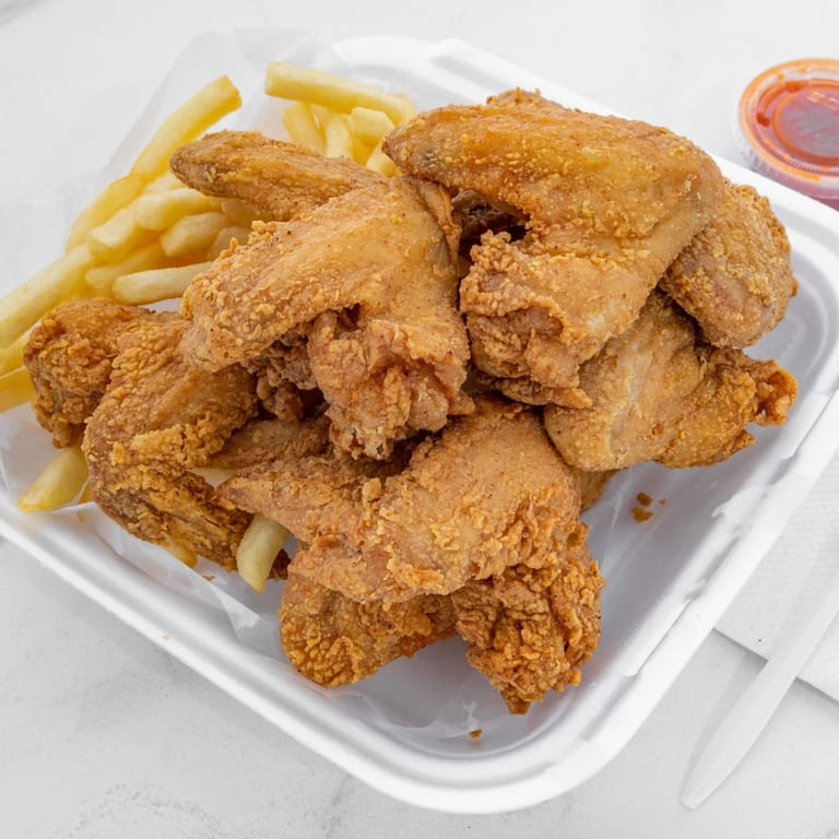 Fresh Wings, Seafood, and More Made to Order