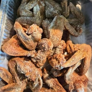 40 Family Wings