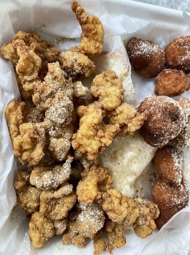 Small Fried Conch Dinner.